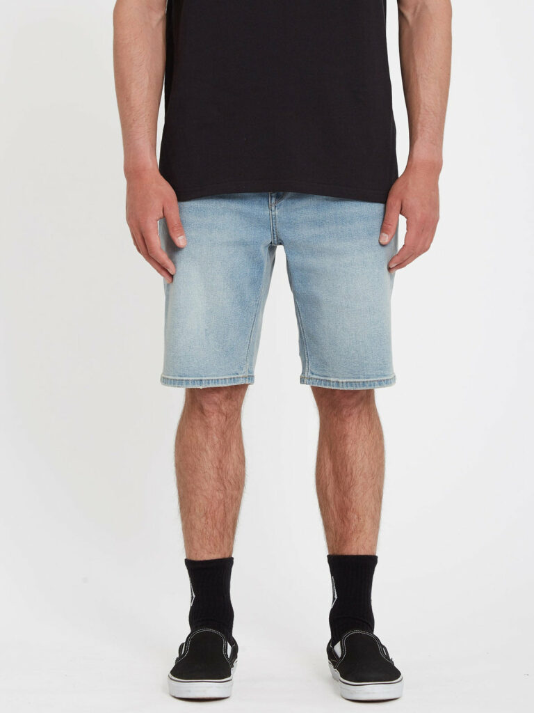 Volcom Solver Jeans Short Hose gr.32 (hellblau)
