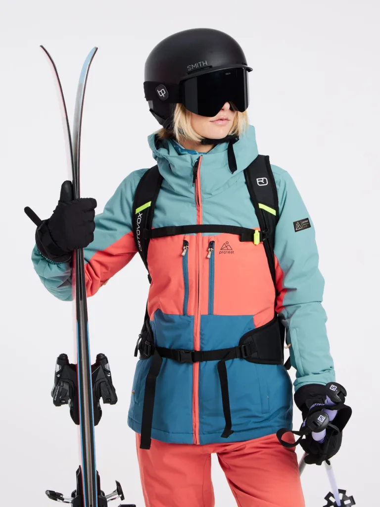 Protest Mugo Damen Ski Snowboard Jacke Crocodile Green (grün/rot)